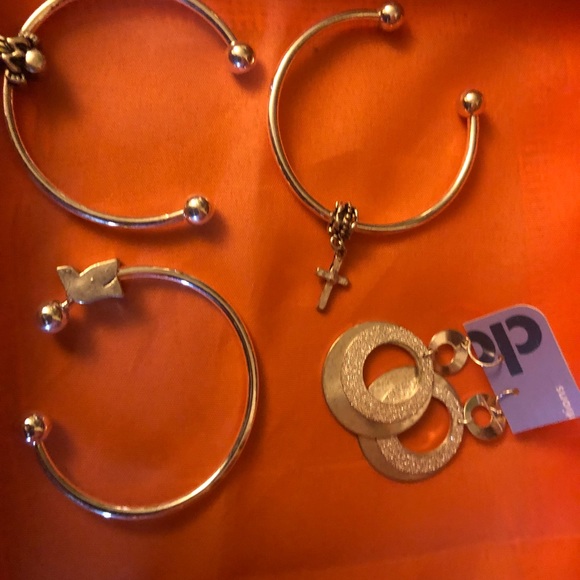 Brasalets - Picture 2 of 2